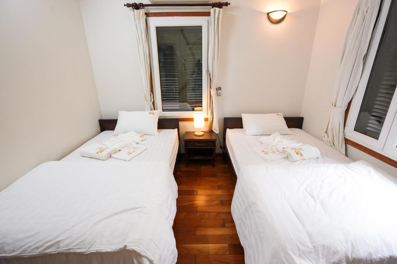 Musketeers Guest House Ханой Екстериор снимка